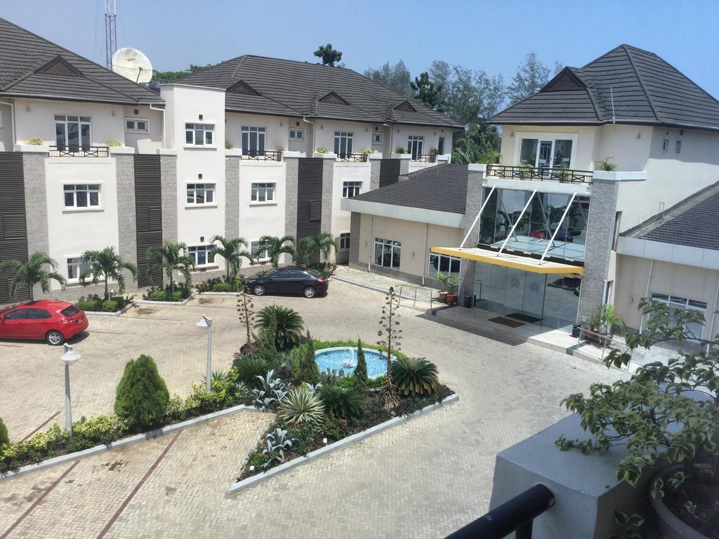 Amber Residence Lagos Bagian luar foto